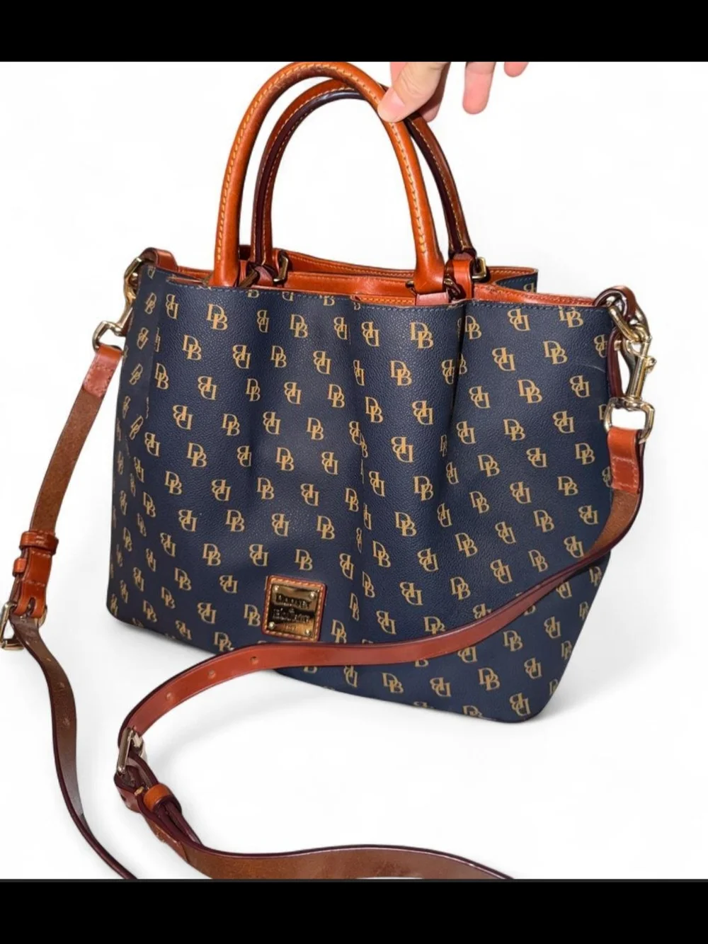Pre-owned. Price Is Firm -Dooney & Bourke Navy and Gold Signature Tote